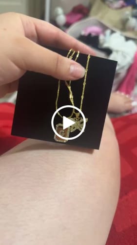 Customer video review of Initial and butterfly necklace set
