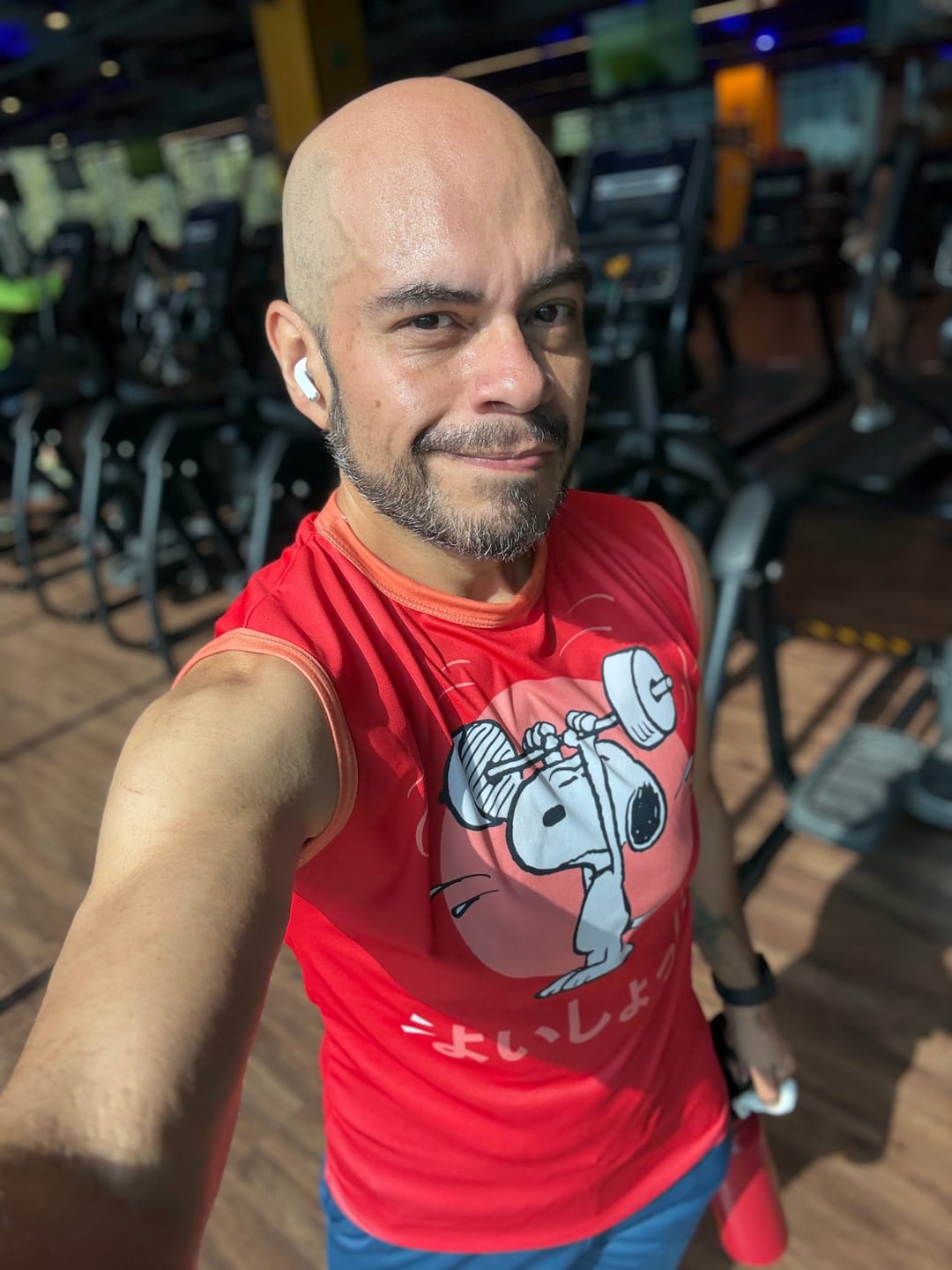 Customer photo review of Playera Sin Mangas Snoopy Gym