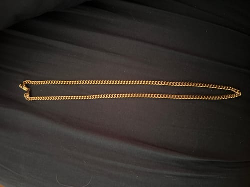 Reseña con foto de un cliente sobre Cadena Miami Cuban Oro 5mm