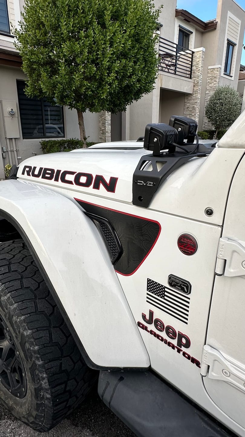 Customer photo review of Premium Fender Vent Decal Set | Black Topo - fits Wrangler JL & Gladiator JT