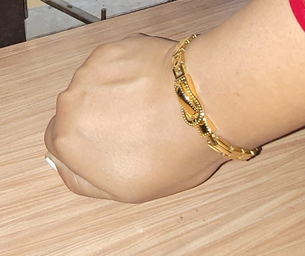 Customer photo review of Rectangular Rhythm Link Bracelet