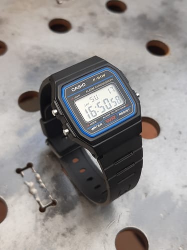 Customer photo review of Reloj Casio Vintage F-91W-1DG Clásico Líneas Azules