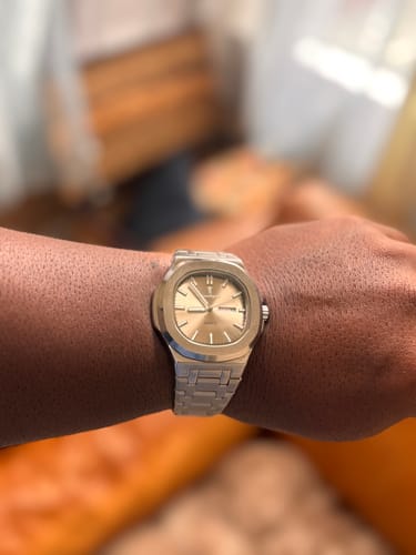 Customer photo review of Lucky Fours® Brone