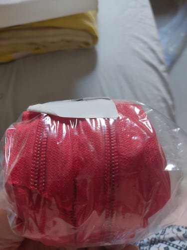 Customer photo review of ZIPER Nº6 POLIESTER COR VERMELHO 10 METROS