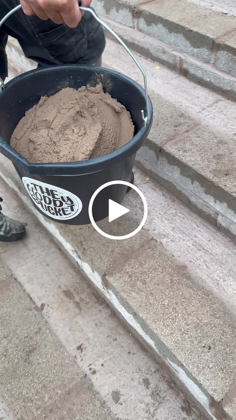 Customer video review of The Hoddy Bucket