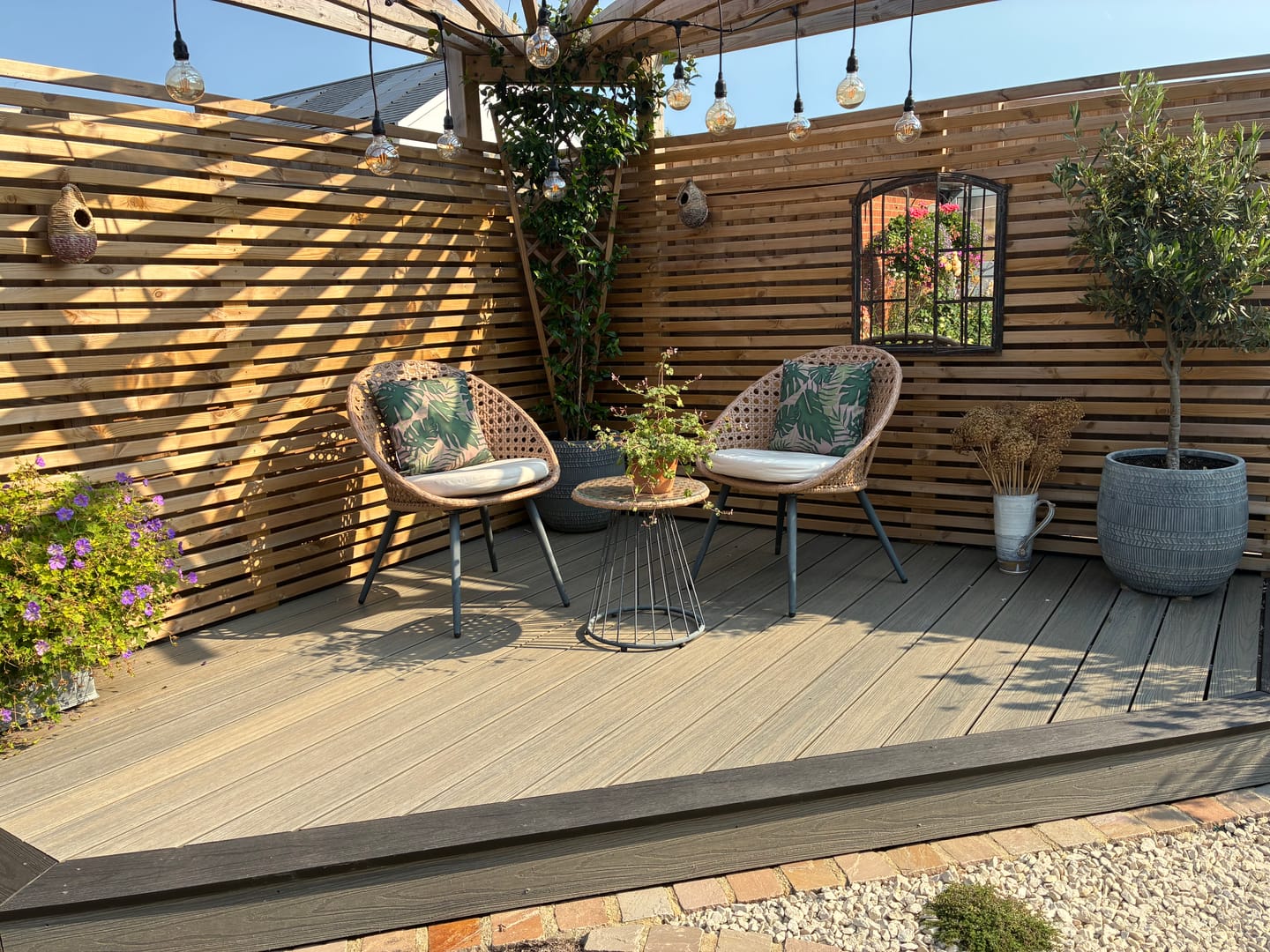 Customer photo review of Outdoor Garden Waterproof Cushion - Palm Leaf
