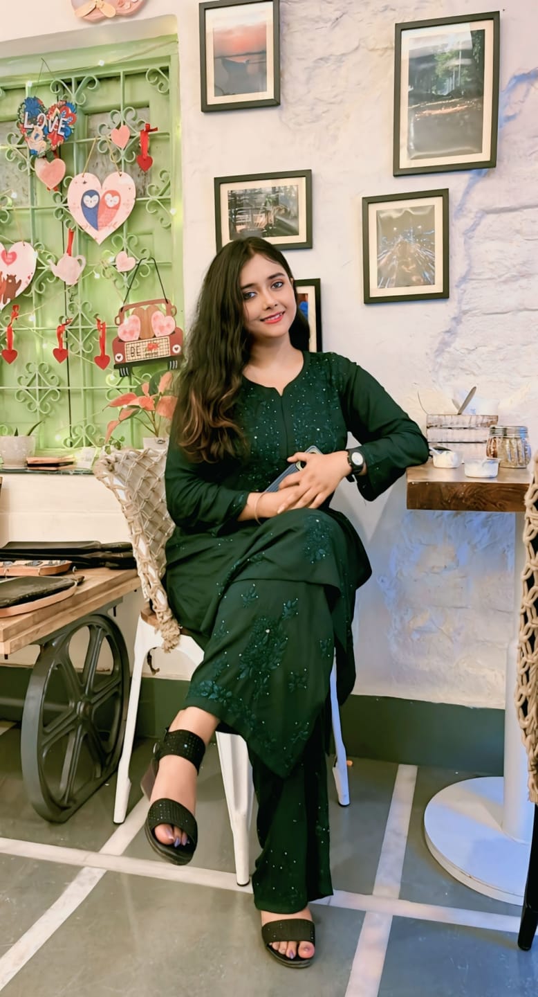 Customer photo review of Bottle Green 2 piece Rayon Mukaish set
