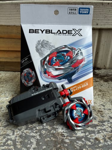 Customer photo review of Takara Tomy Beyblade X UX-11 Impact Drake 9-60LR Starter