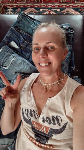 Customer photo review of Wholesale Levis Cutoff Shorts