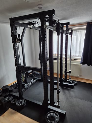 Customer photo review of R7-Daemon | Power Rack