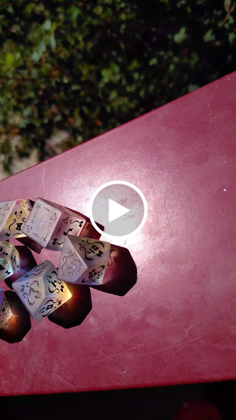 Customer video review of PRE-ORDER | Baelz Dice Set | hololive x MMG Exclusive