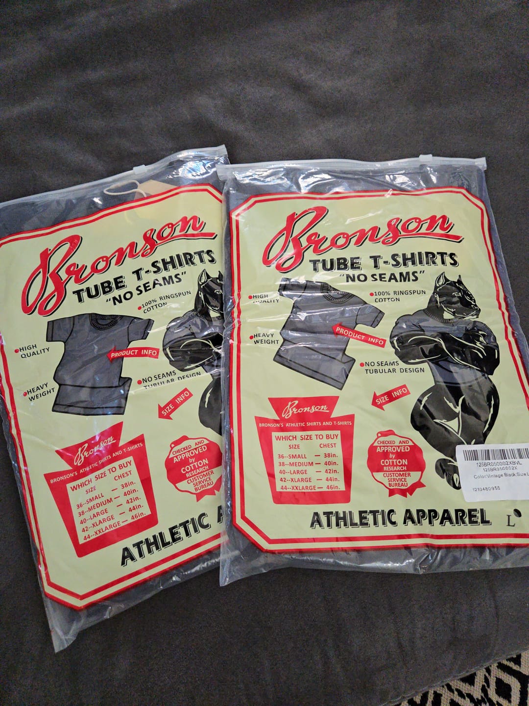 Customer photo review of Loopwheel Tubular Athletic T-Shirt - Vintage Black
