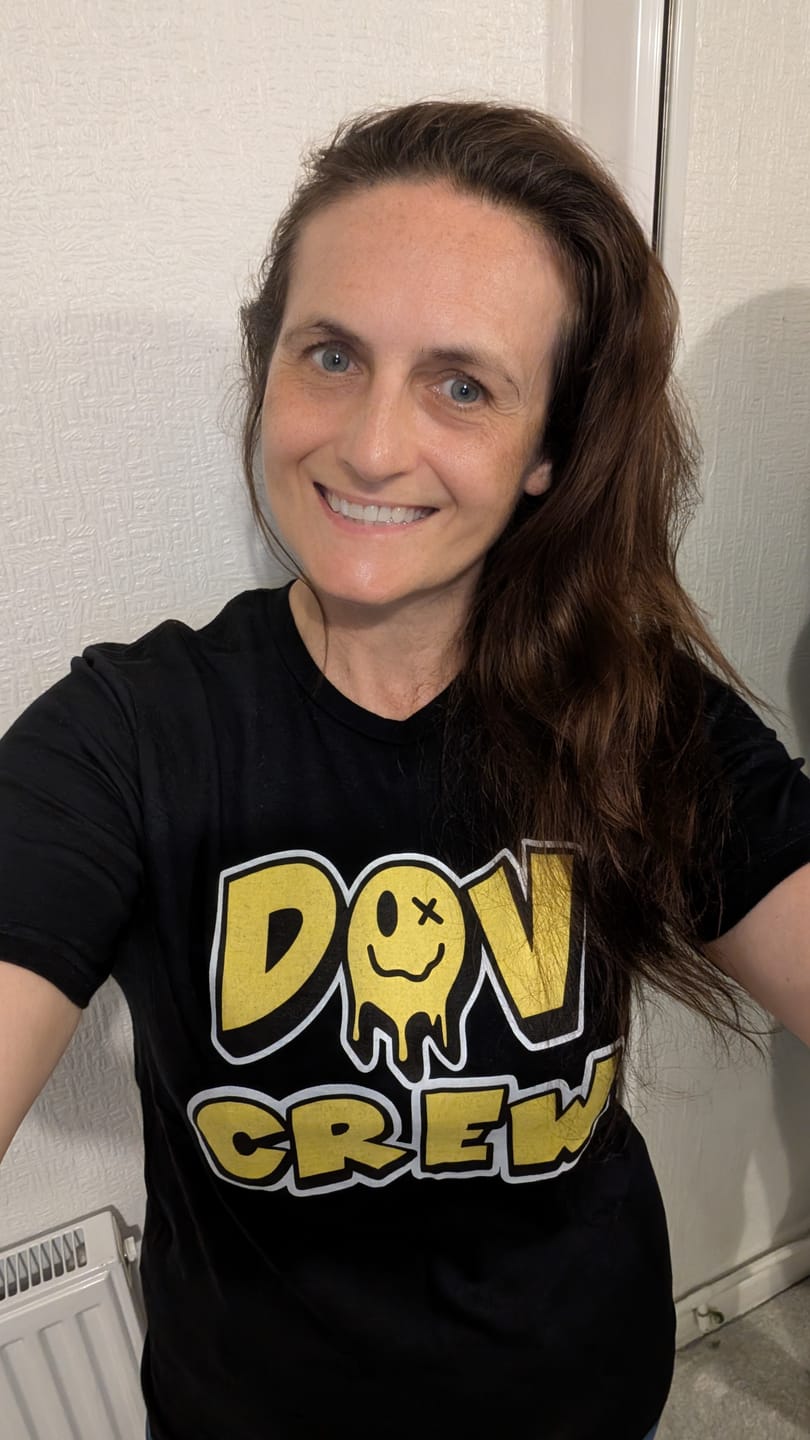 Customer photo review of DOV Crew T-Shirt