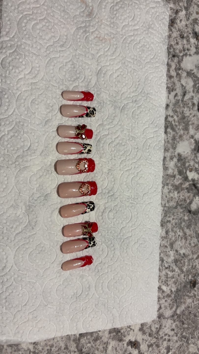 Customer photo review of Red 3D Crystal Nail Charms (48pcs)