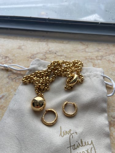Customer photo review of ANTIQUE GOLD MIDI HOOPS