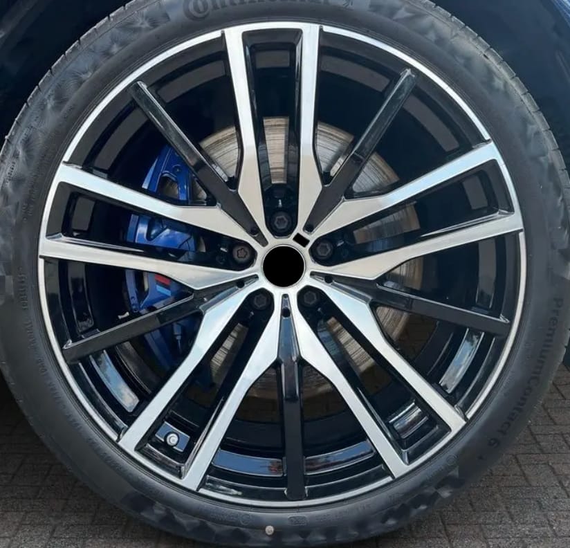 Customer photo review of 22” Rims - Made to Fit BMW X7M M50i M60ixDrive | OE Style | 2019 2020 2021 2022 2023 2024 2025 22x10/11 Wheels Brand New
