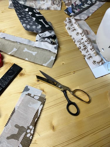 Customer photo review of Tula Pink Limited Edition Black & Gold Scissors