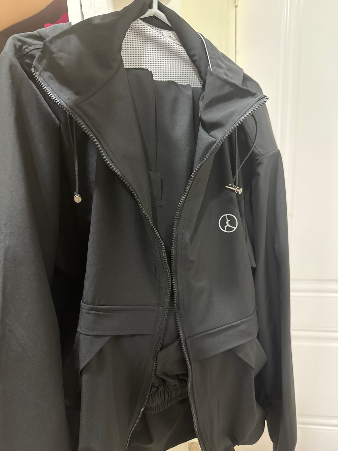Customer photo review of CASACA CORTAVIENTO OVERTRIP BLACK