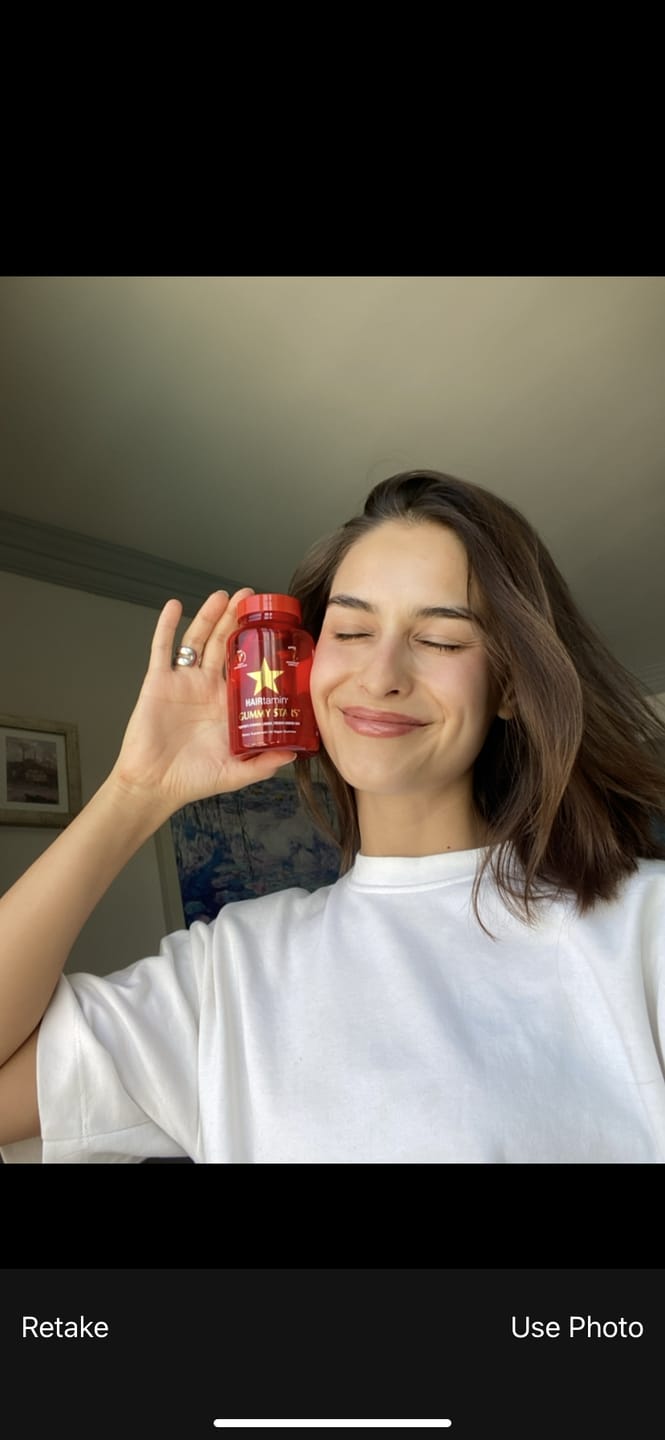 Customer photo review of HAIRtamin Gummy Stars | Gomitas con biotina para el cabello