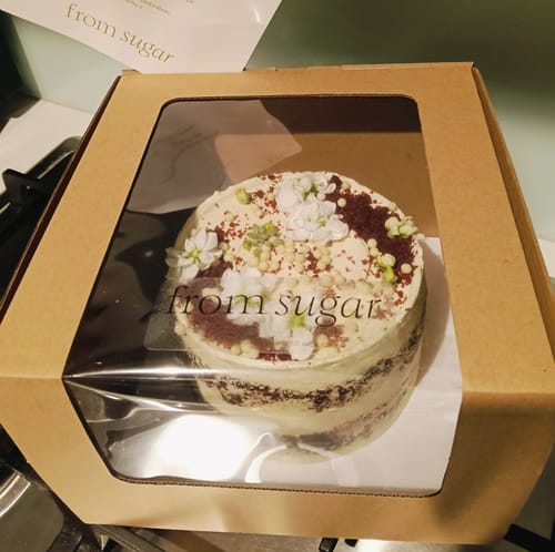 Customer photo review of red velvet cake