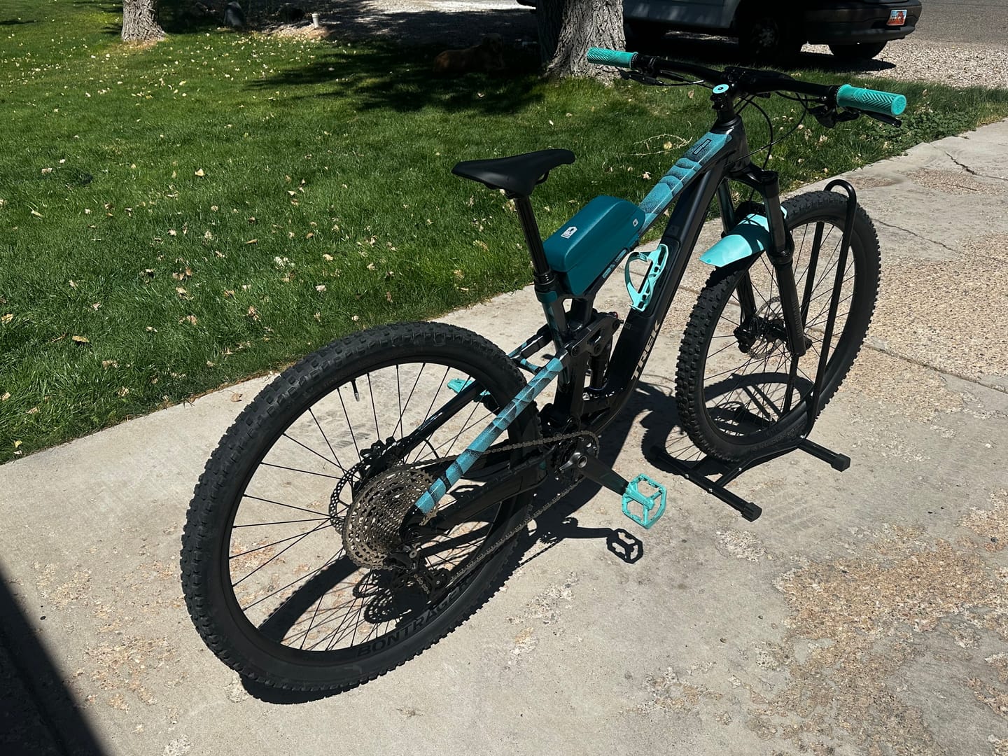 Customer photo review of Ridgelines Frame Keeper