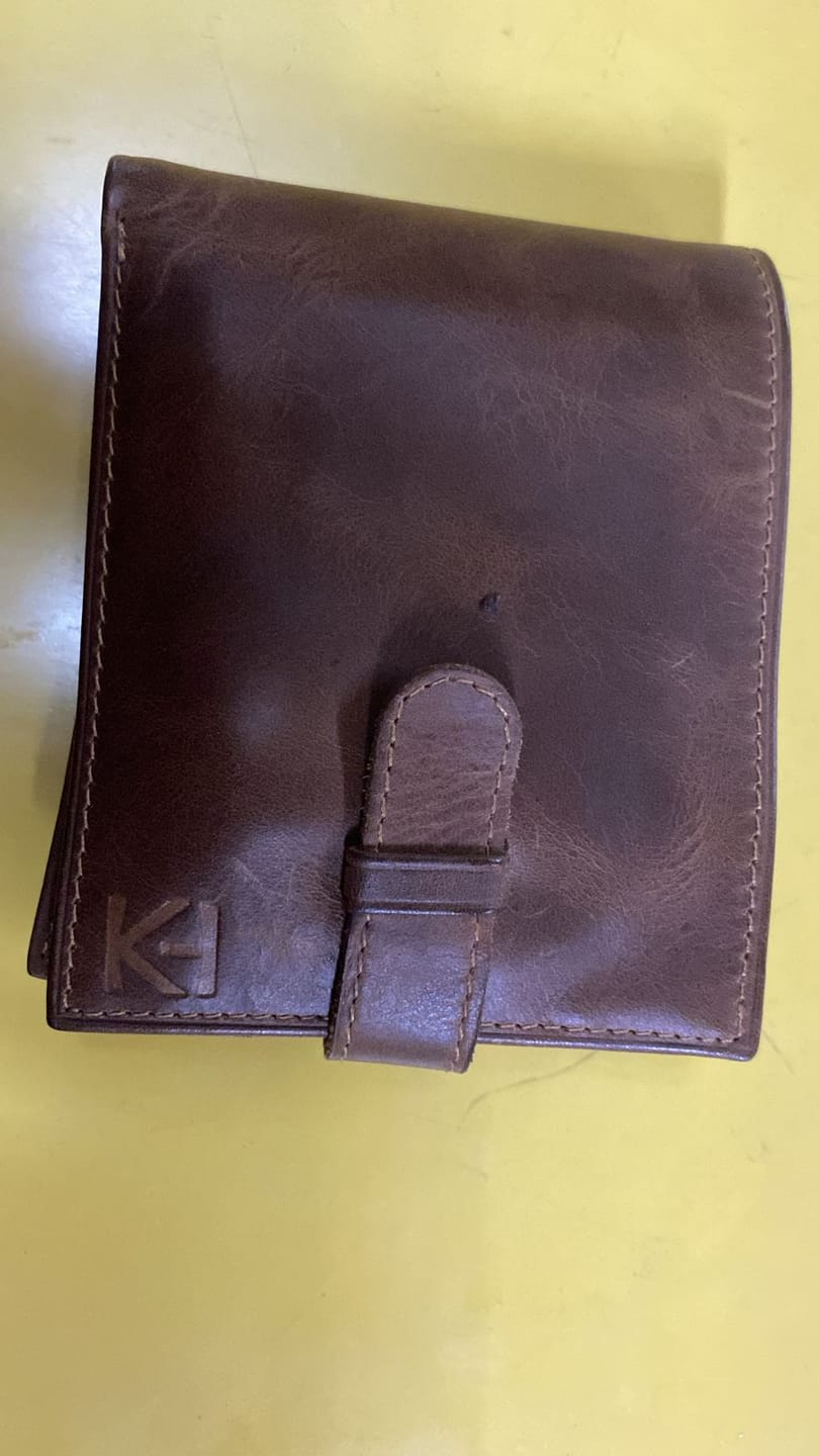 Customer photo review of Billetera Sintra Café