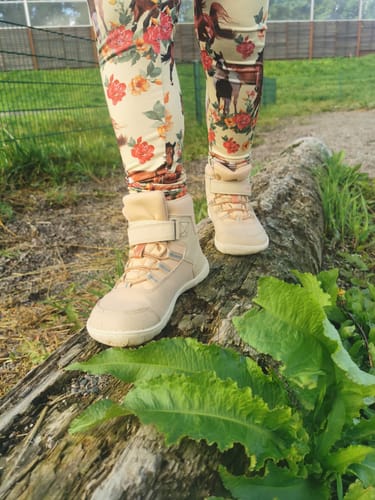 Customer photo review of Vaistoa Kaste lasten vedenpitävät paljasjalkakengät