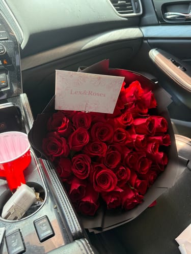 Customer photo review of Red Rose Bouquet