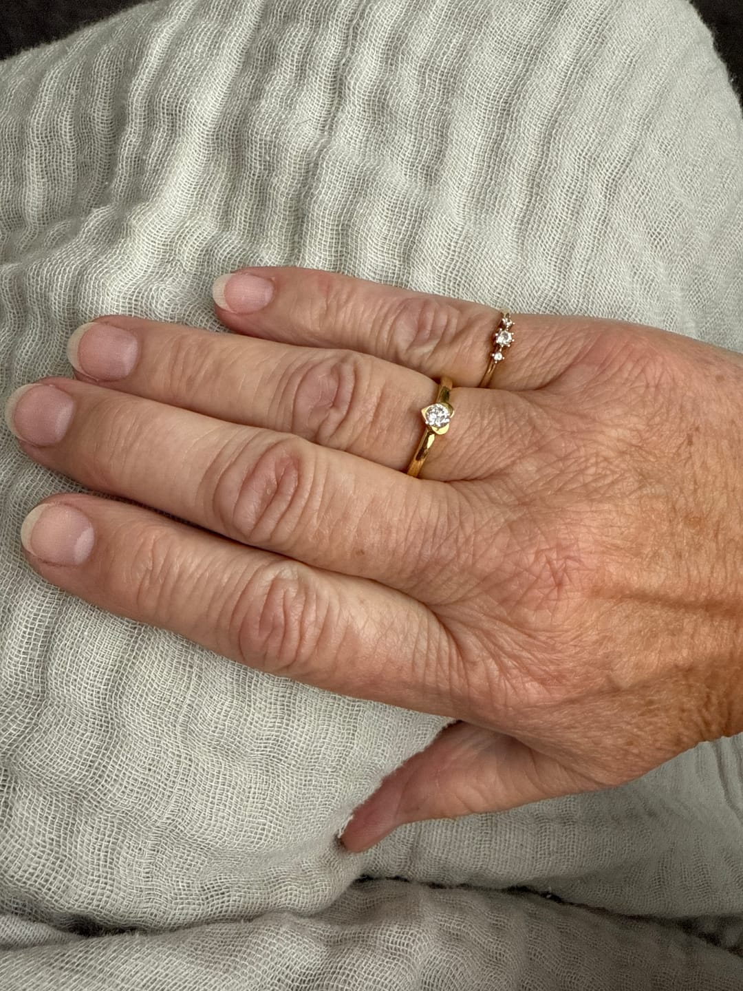 Customer photo review of Versa Lab Grown Diamond Solitaire Heart Ring