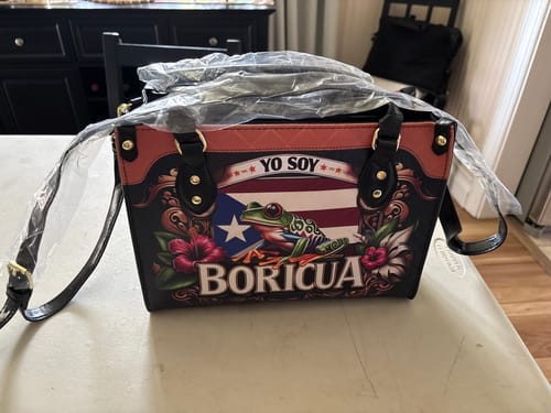 Customer photo review of Yo soy Boricua - Personalized Leather Handbag BOR06