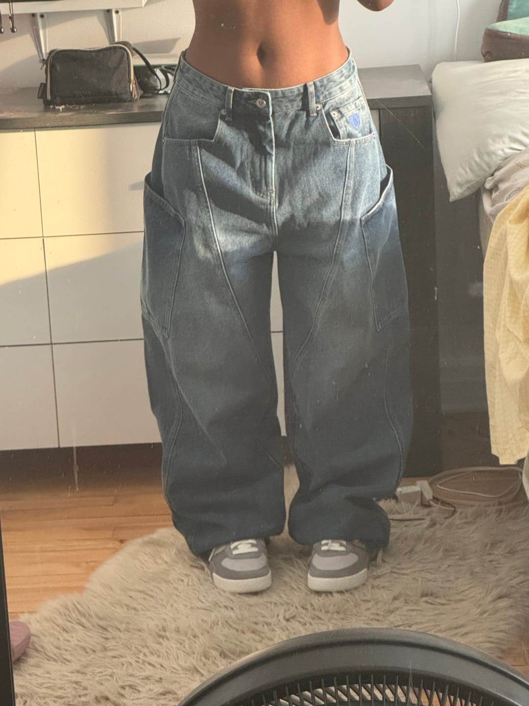Customer photo review of Aelfric Eden  Baggy Barrel Big Pocket Jeans