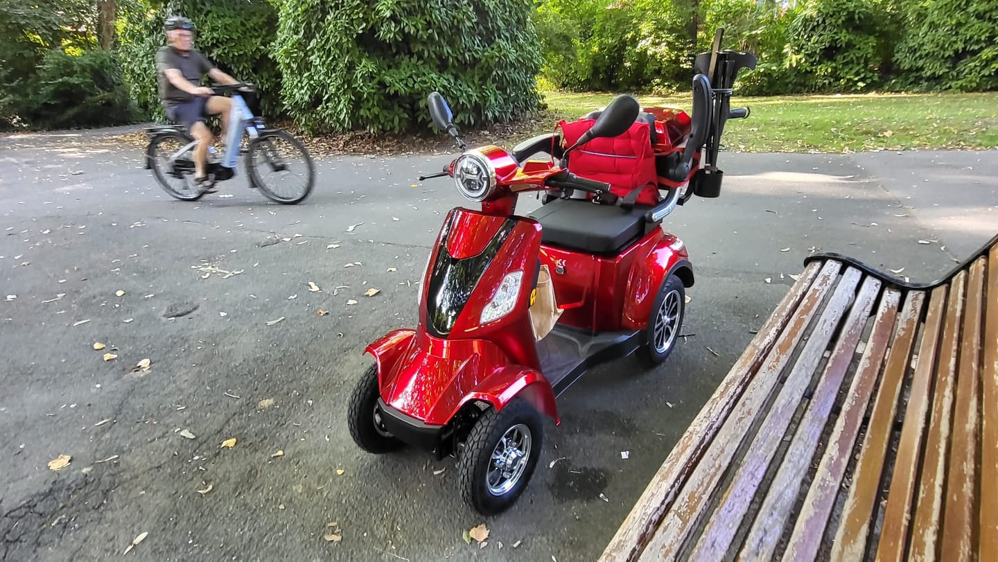 Customer photo review of Scooter électrique 1000w à 4 roues modèle Rider pour PMR et Séniors homologué COC/EEC