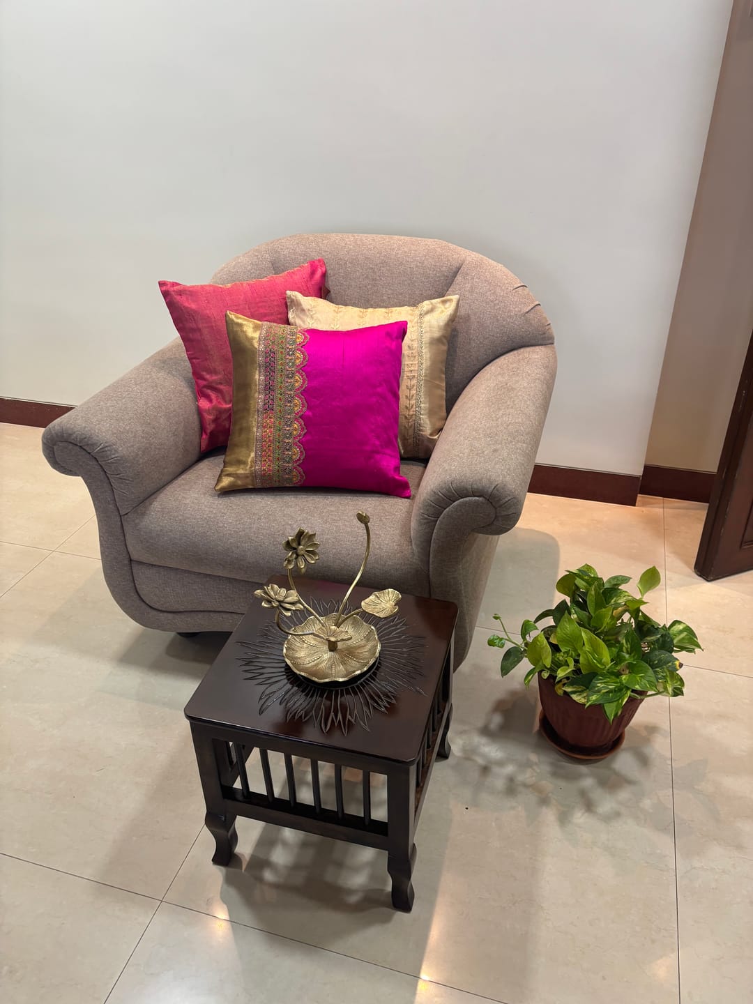 Customer photo review of Mango Wood Walnut Finish Handmade Carving Classic Side Table for Living Room