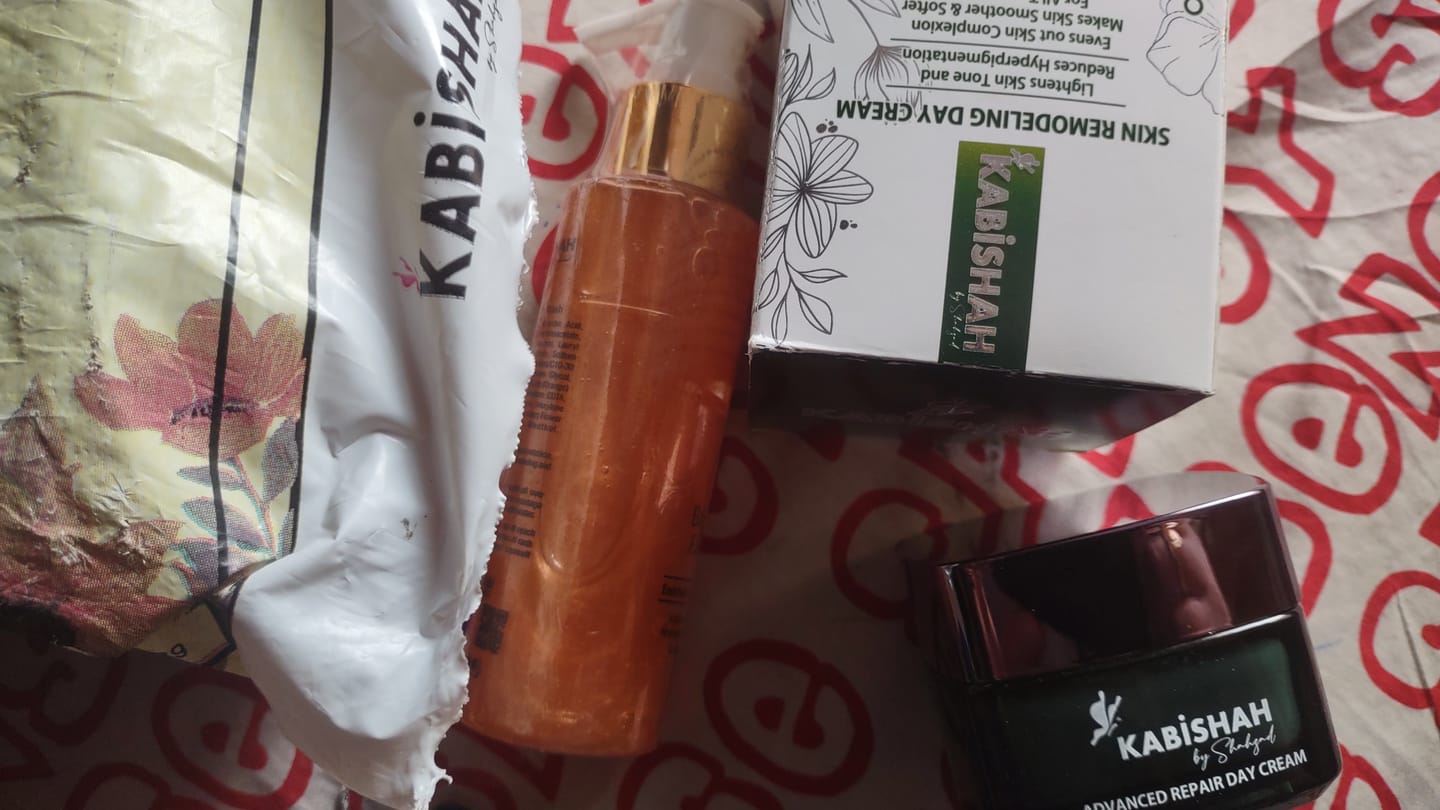Customer photo review of Vitamin C Brightening Face Wash