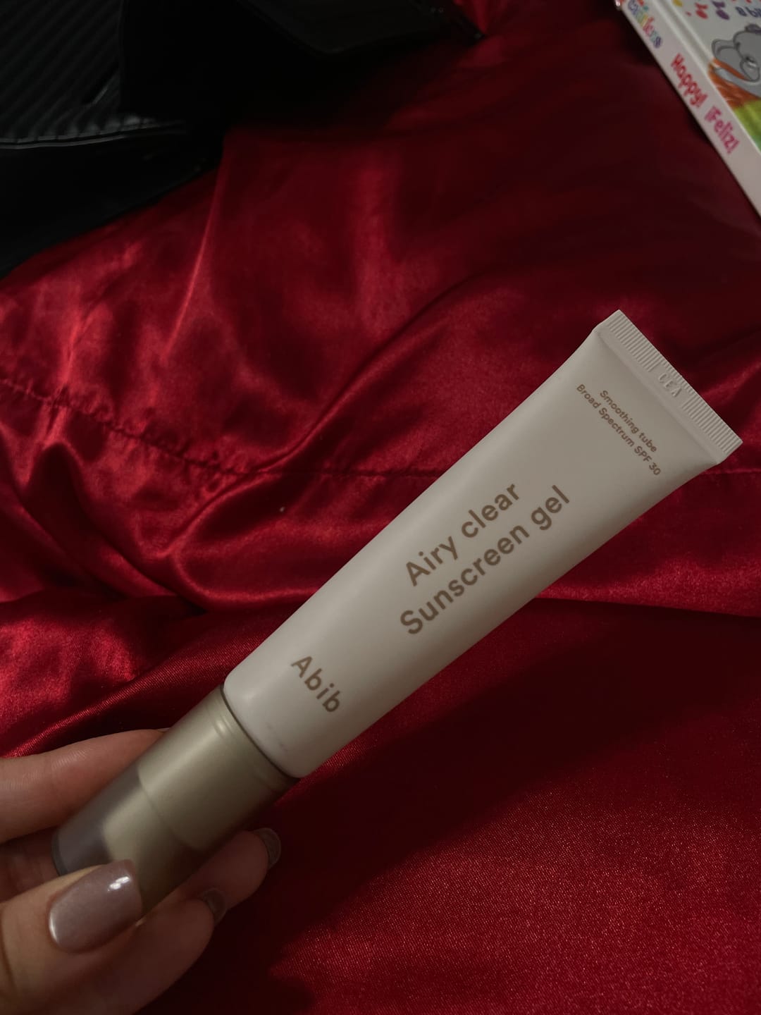 Customer photo review of Airy clear sunscreen gel Smoothing tube