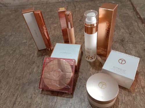 Customer photo review of O.TWO.O EXQUISIT SETTING SPRAY