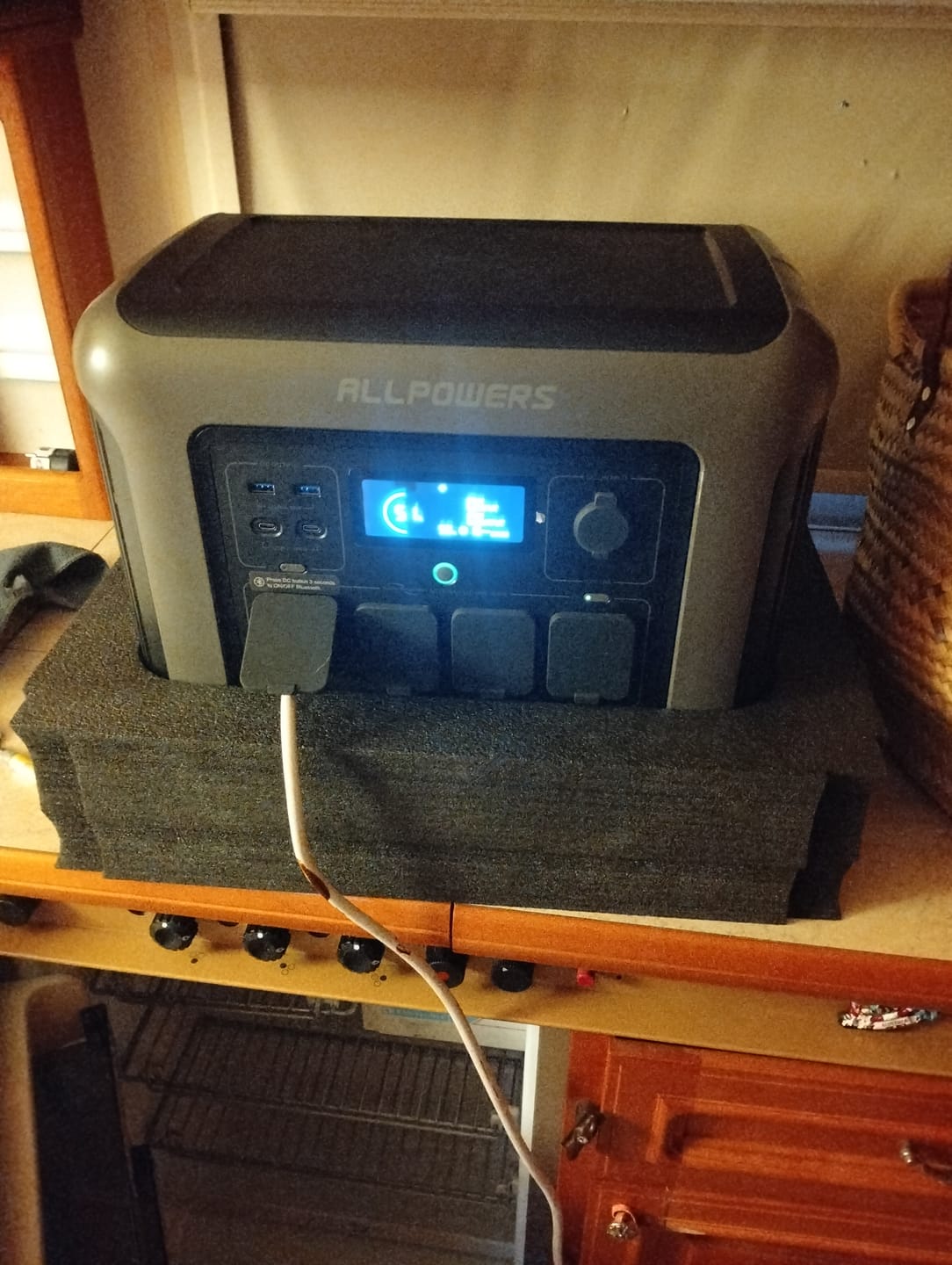 Customer photo review of ALLPOWERS R1500 LITE Station électrique portable 1600W 1056Wh