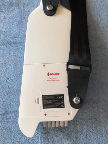 Customer photo review of Donner HUSH™ X エレキギター