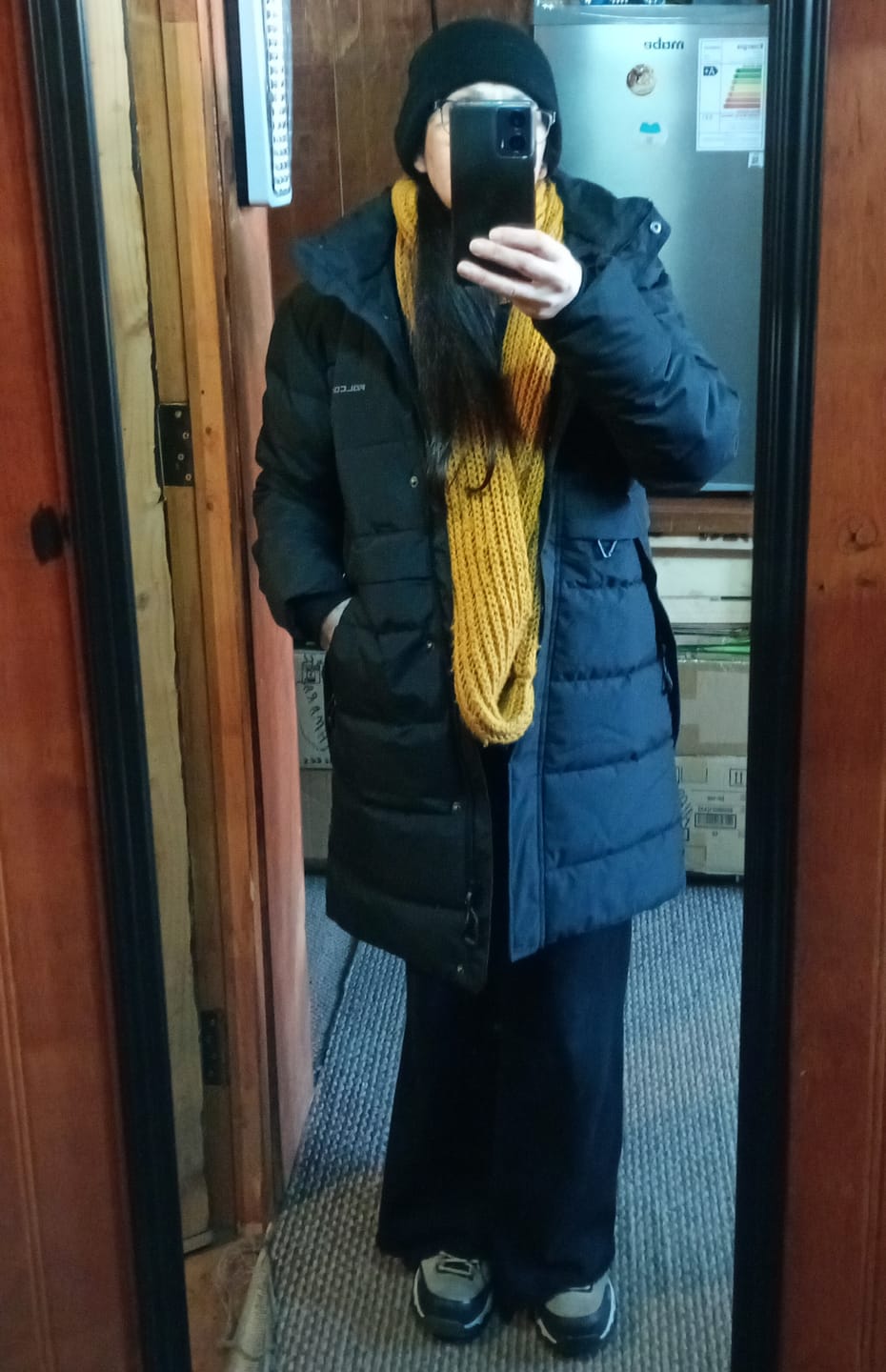 Customer photo review of Parka Venturesome Black (Mujer)