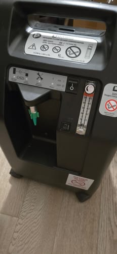 Customer photo review of Drive DeVilbiss Healthcare 5 Liter Compact Oxygen Concentrator,  Refurbished
