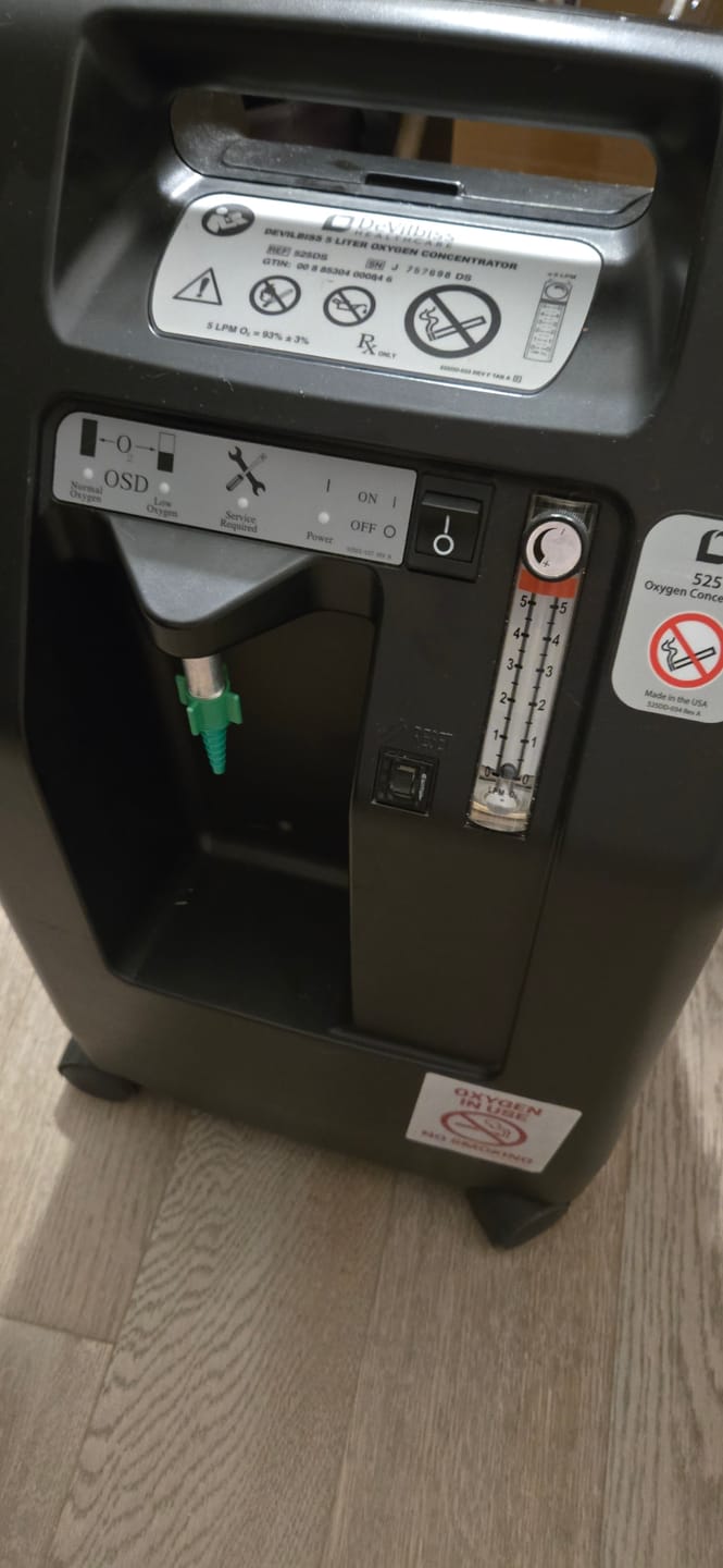 Customer photo review of Drive DeVilbiss Healthcare 5 Liter Compact Oxygen Concentrator,  Refurbished