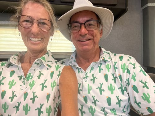Customer photo review of Men's golf polo Strange Cactus