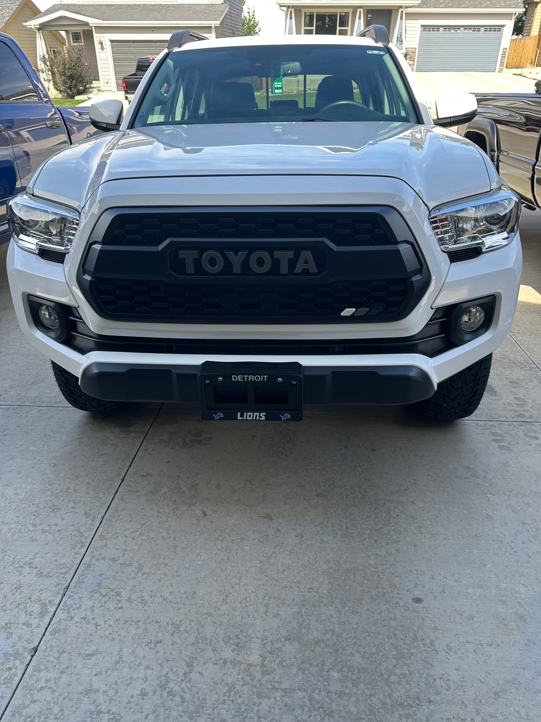 Customer photo review of TRI-COLOR TRD PRO GRILLE BADGE EMBLEM