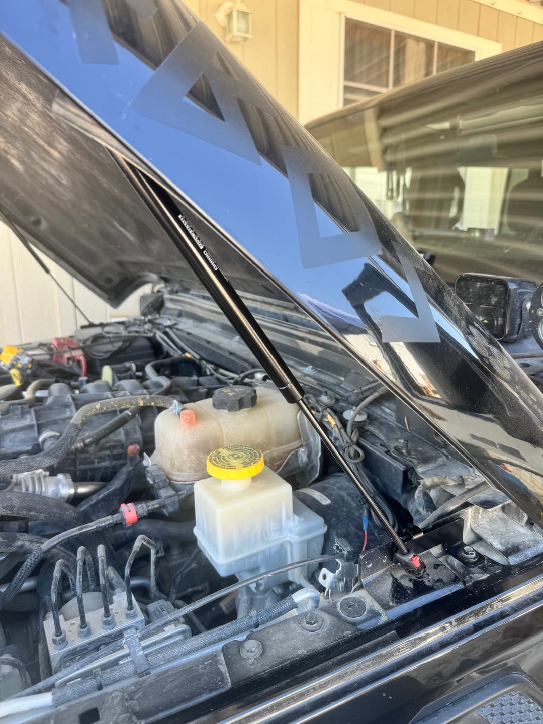 Customer photo review of Beefy Hydraulic Hood QuickLift for JL & JT