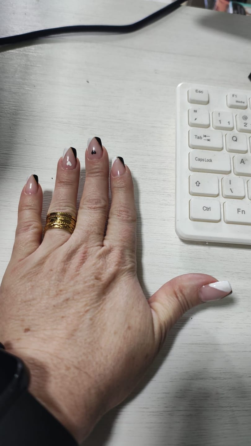 Customer photo review of Anel Royale Ajustável Banhado em Ouro 18k