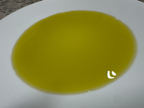 Customer photo review of 2 TIN Pack of 9L Rinawi Olive Oil