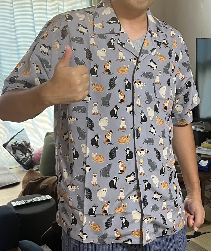 Customer photo review of 「ネコ図鑑」総柄プリントアロハシャツ