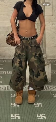 Customer photo review of American Vintage Camouflage Cargo Shorts