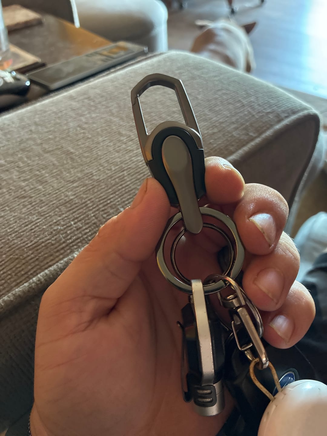 Customer photo review of 80Eighty® Zinc Alloy Keychain