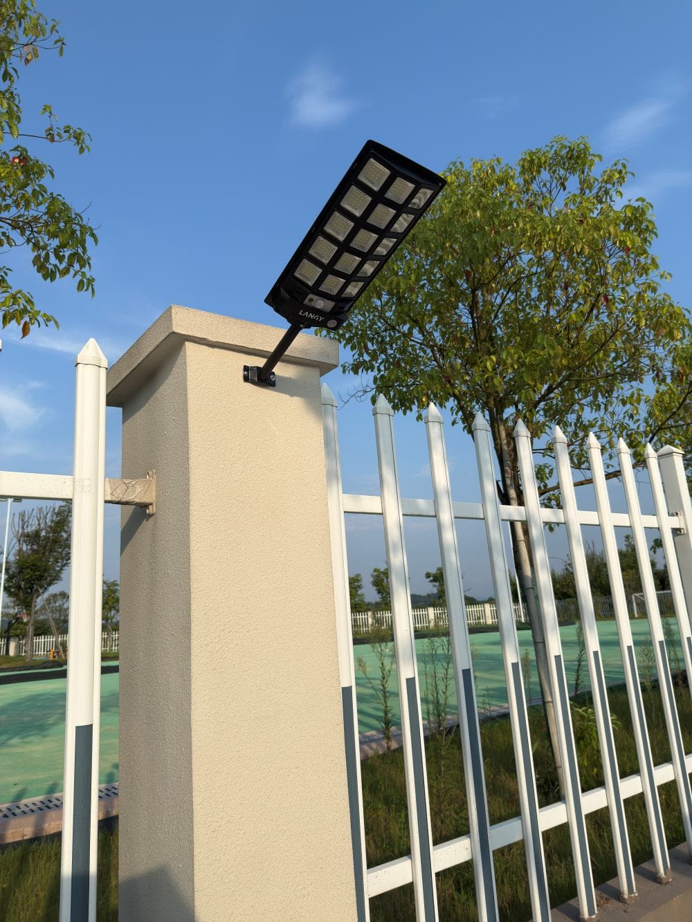 Customer photo review of 60W 90W Solar Outdoor Dusk to Dawn lights with remote control